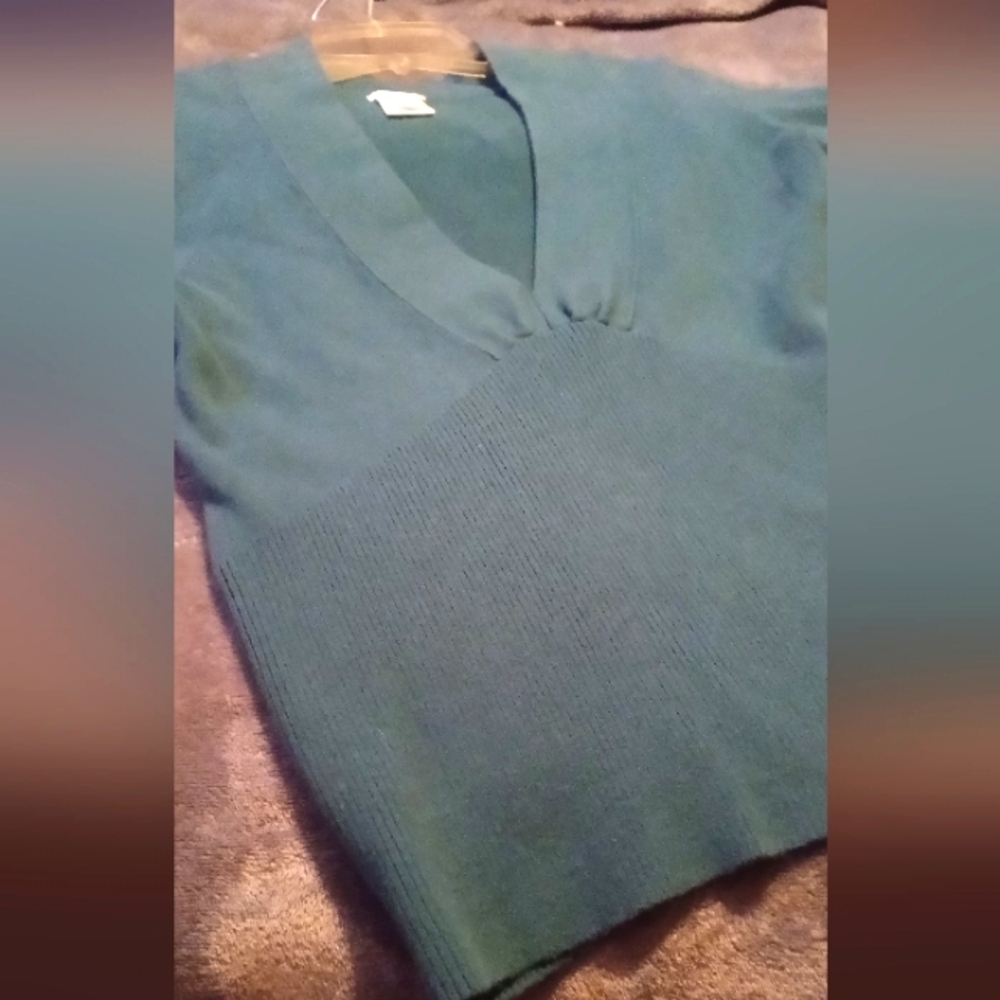 Elegant Dark Green Short Sleeve Sweater